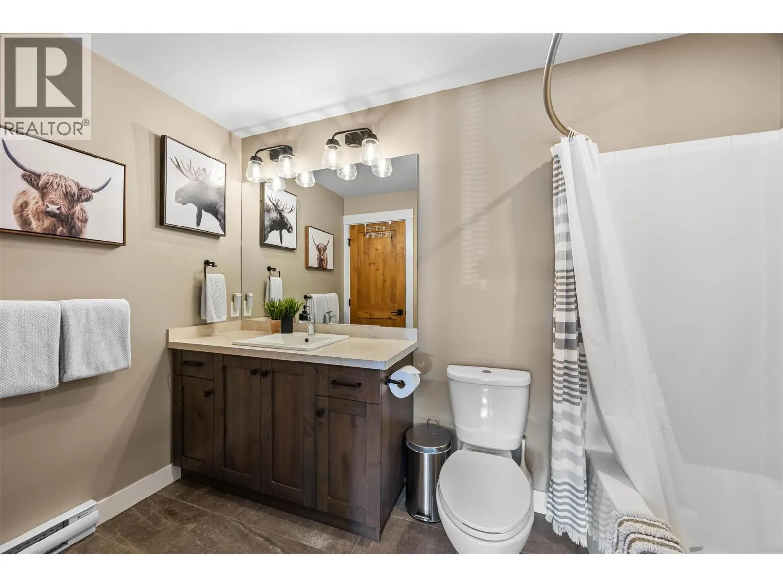 5025 Valley Drive Unit# 14