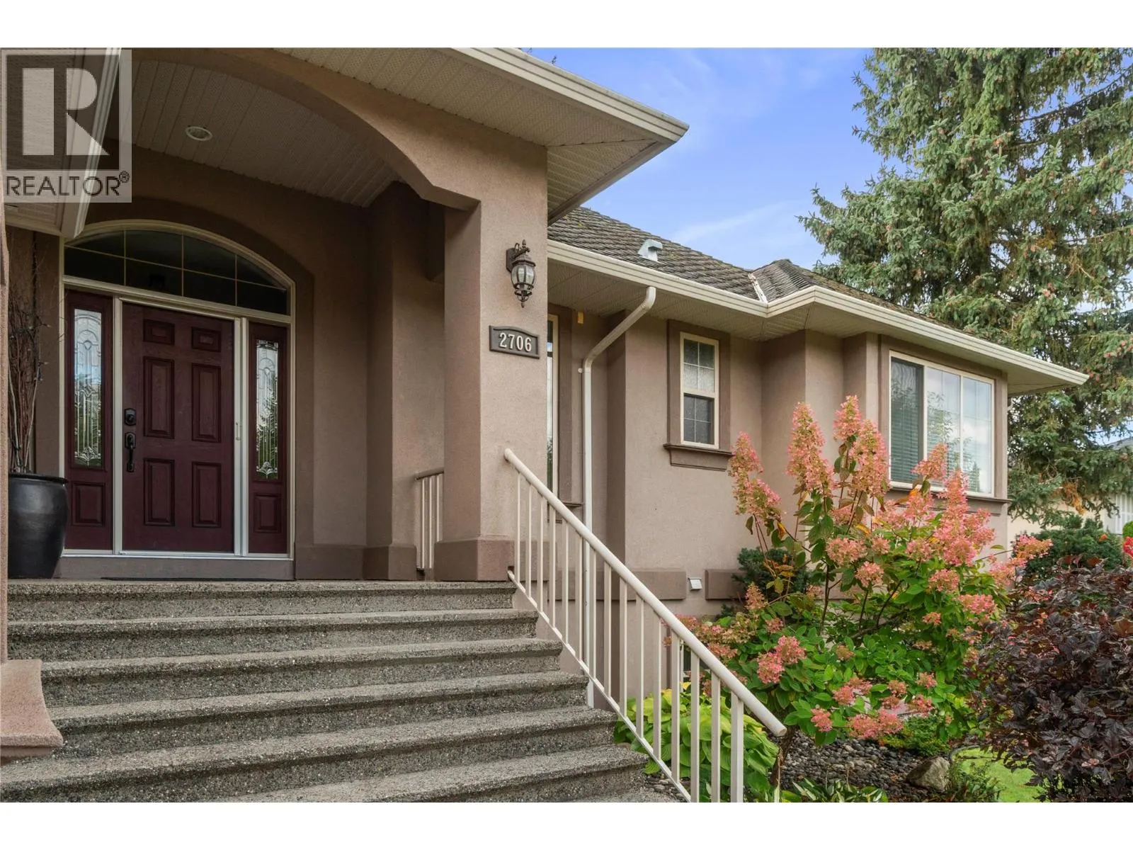 2706 Golf Course Drive