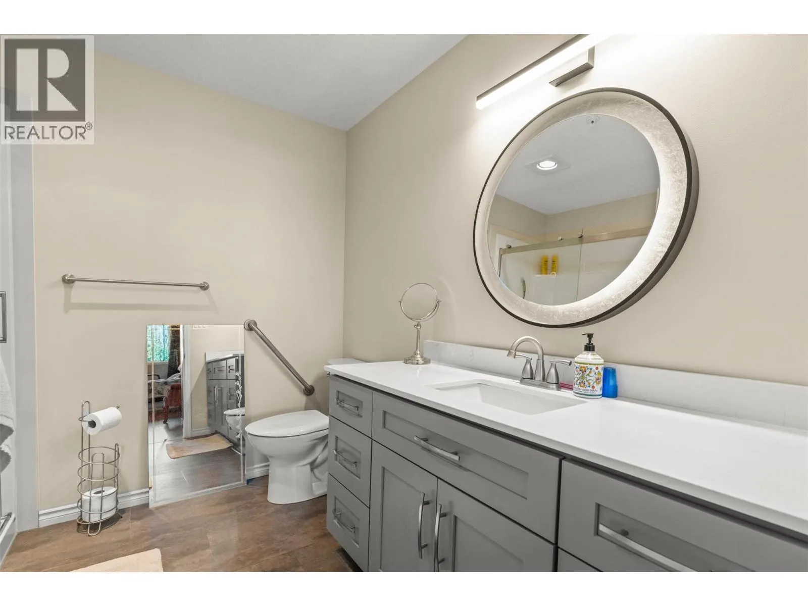3805 30 Avenue Unit# 205