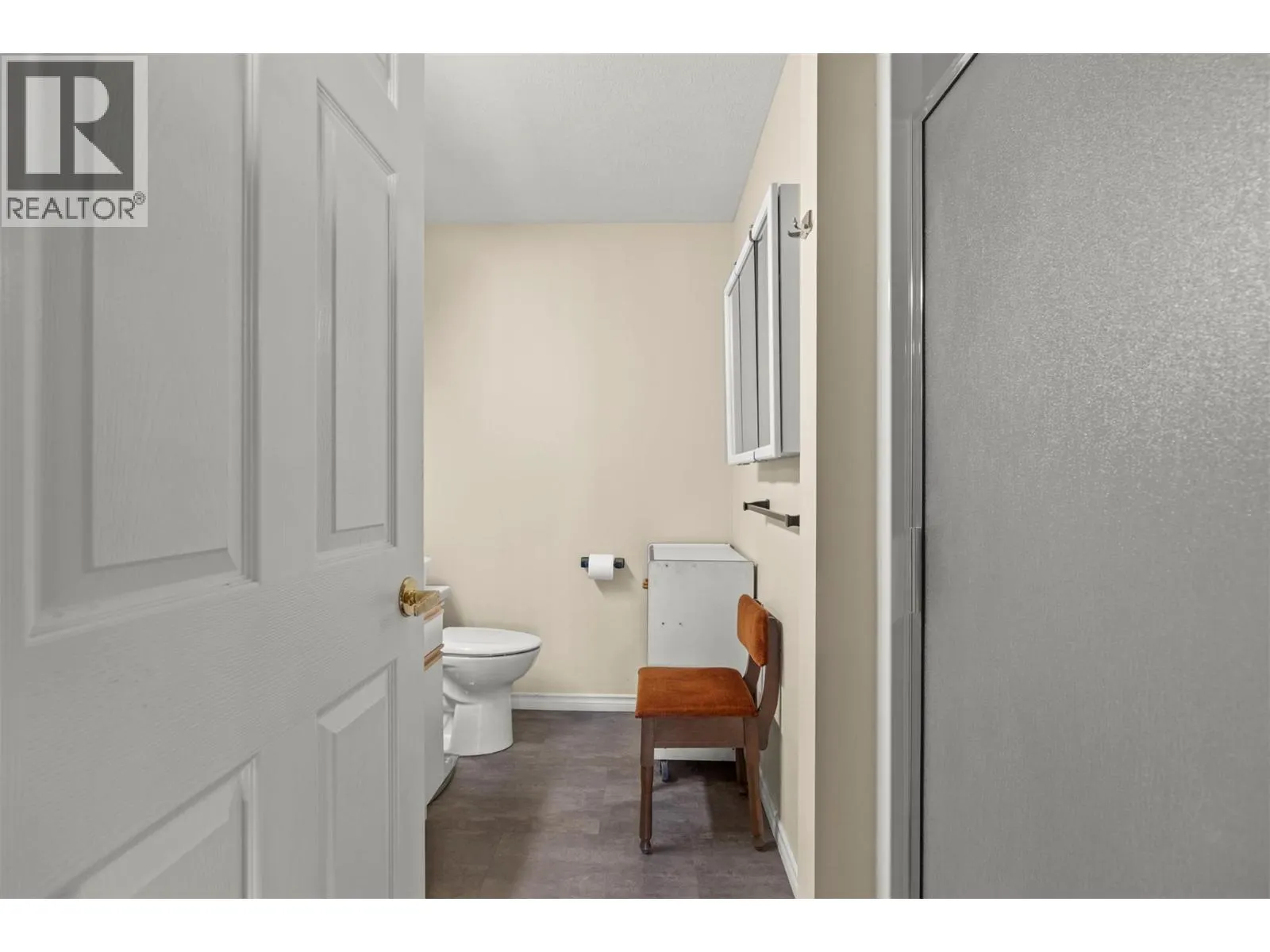 3805 30 Avenue Unit# 205