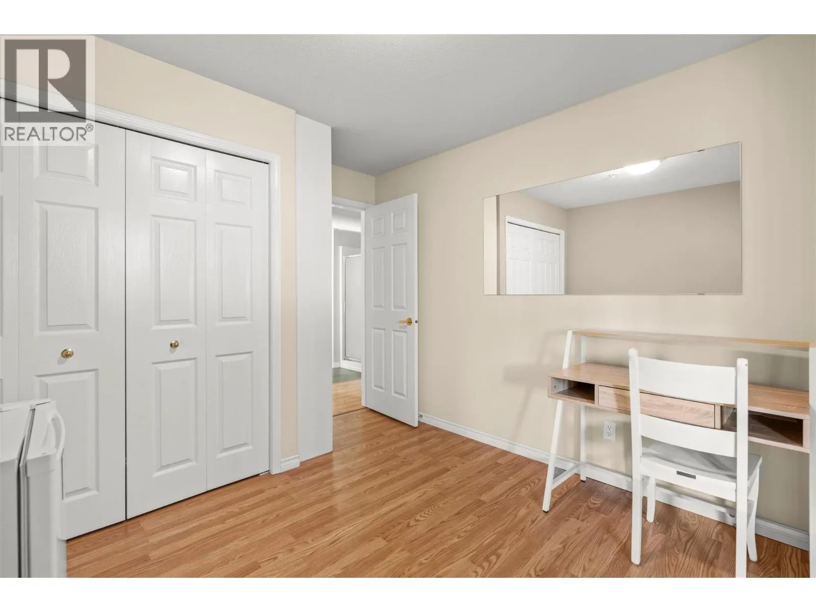 3805 30 Avenue Unit# 205