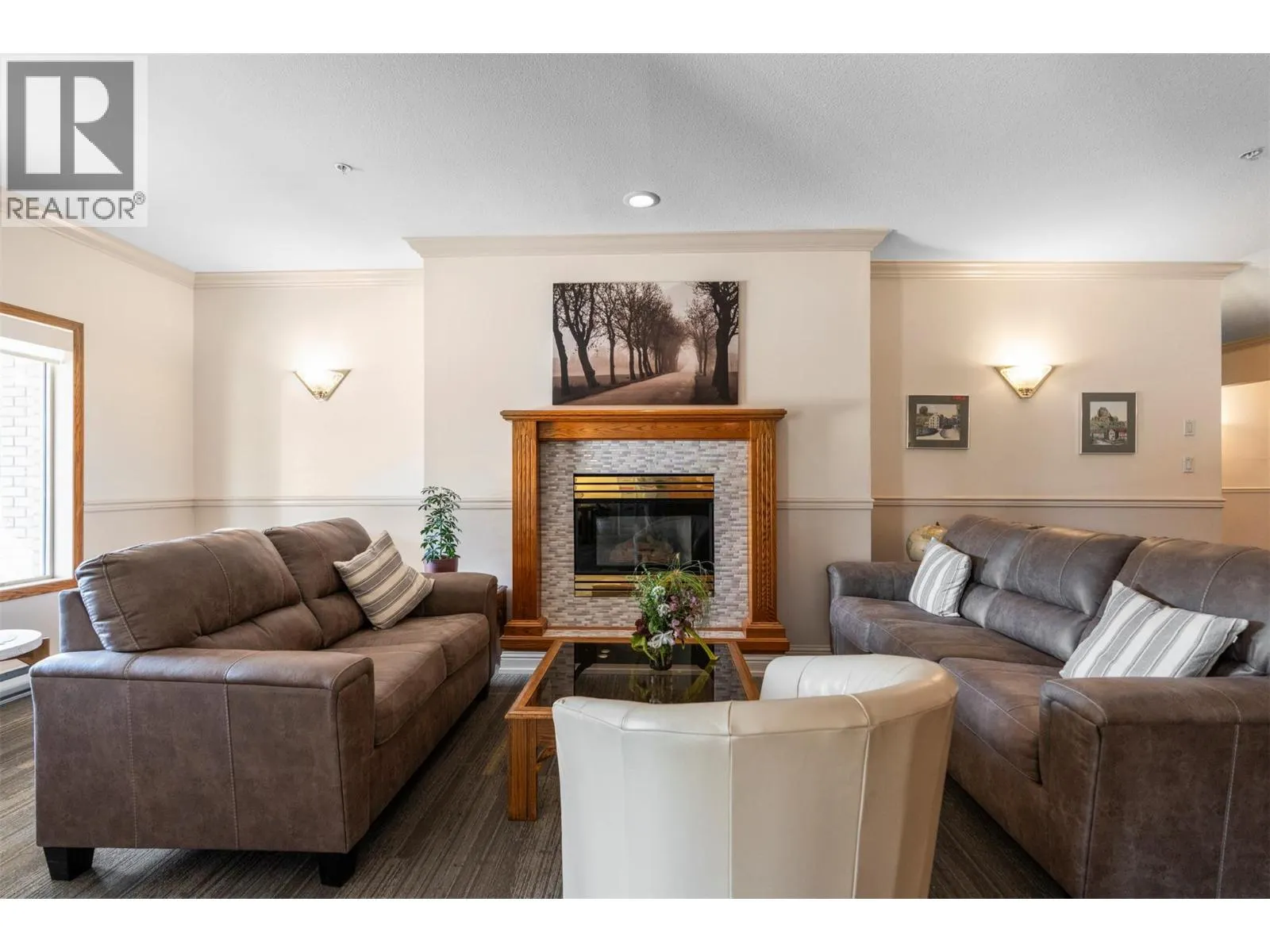 3805 30 Avenue Unit# 205
