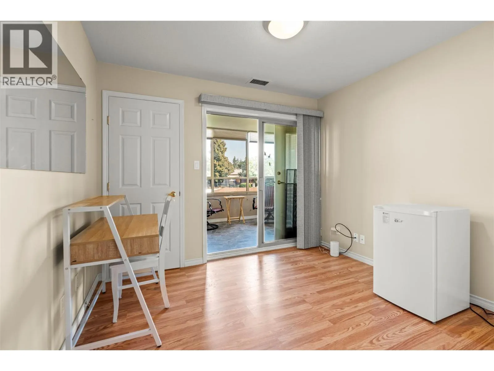 3805 30 Avenue Unit# 205