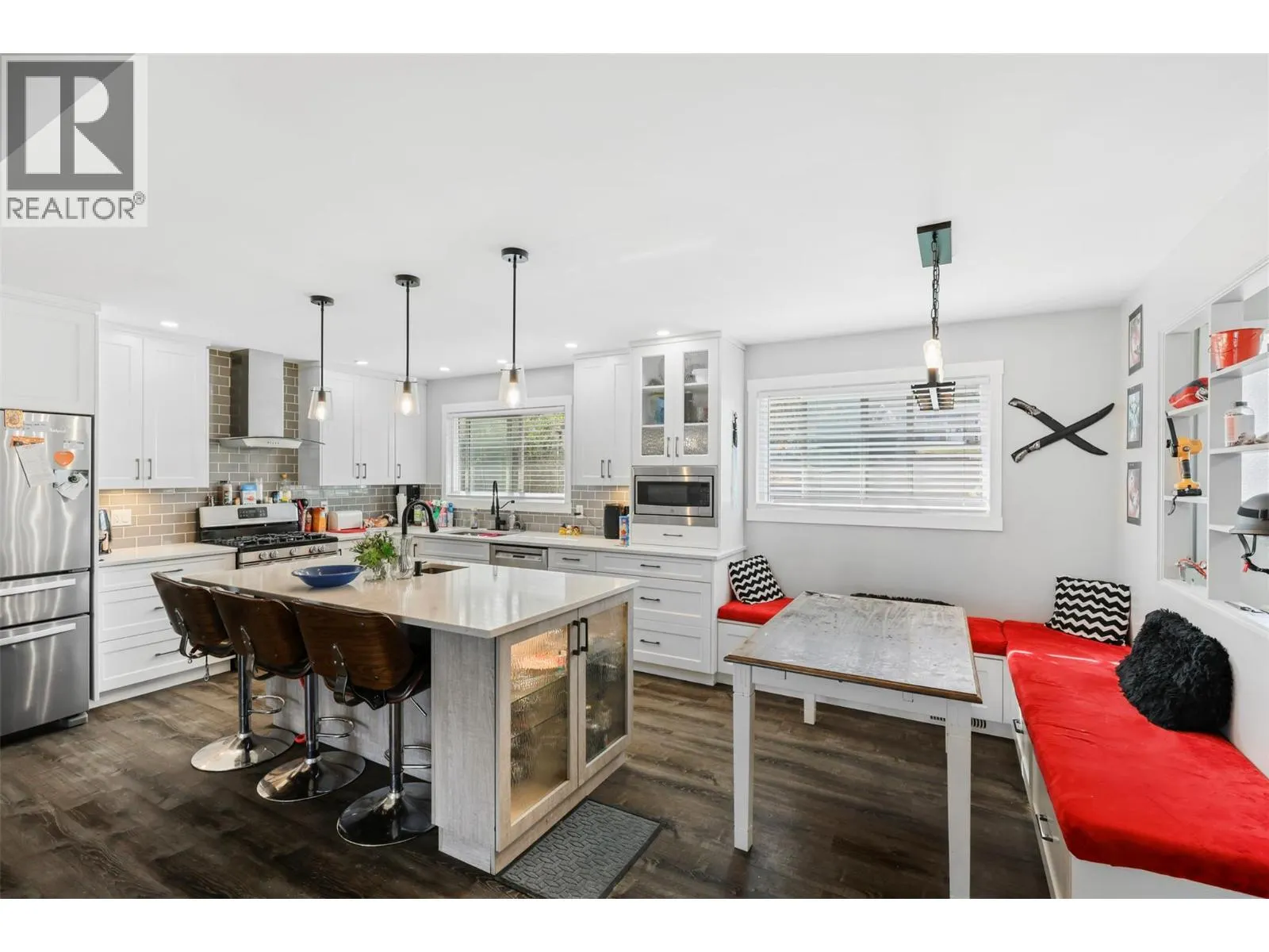 492 GRANDVIEW Terrace