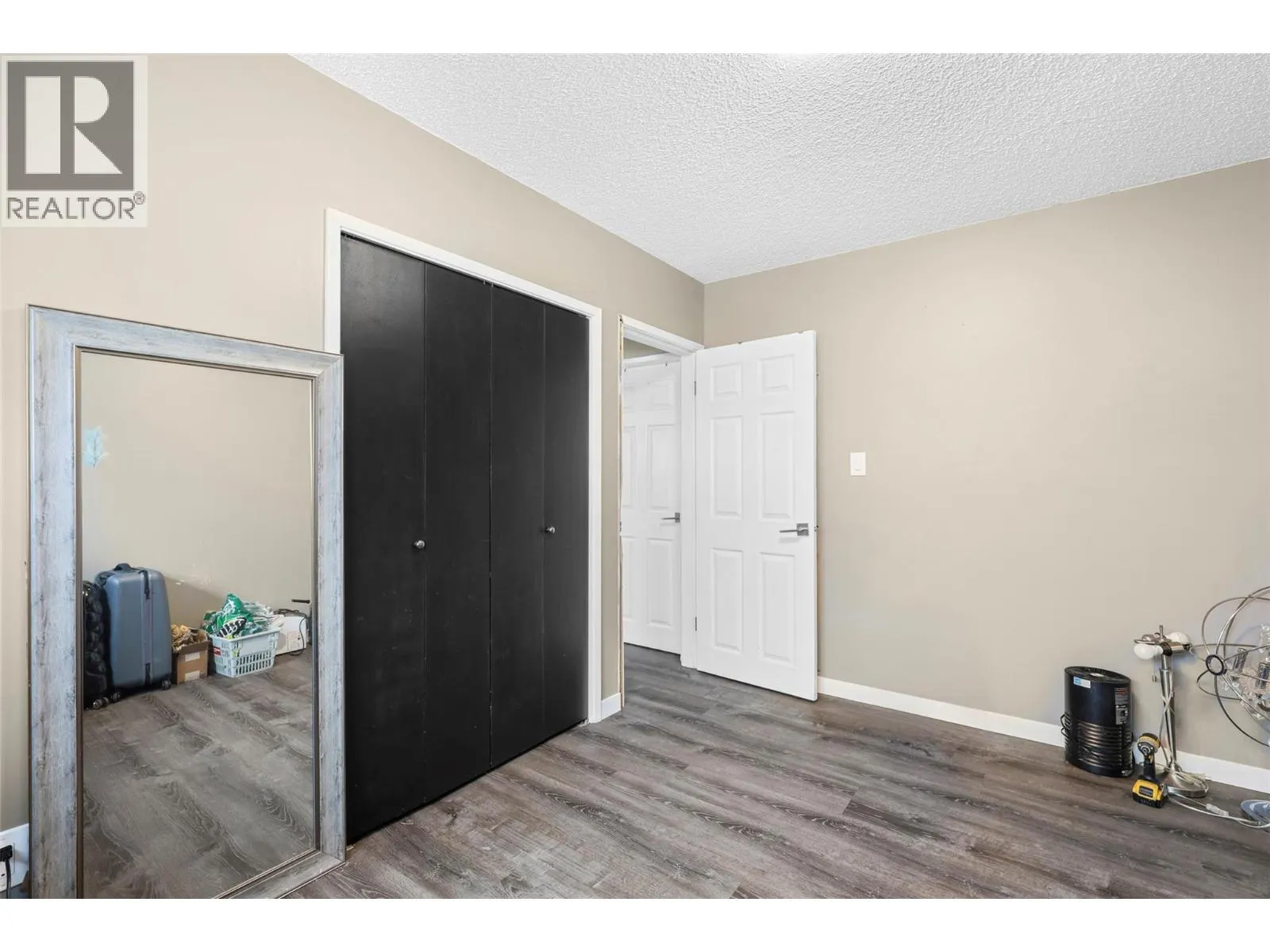 492 GRANDVIEW Terrace