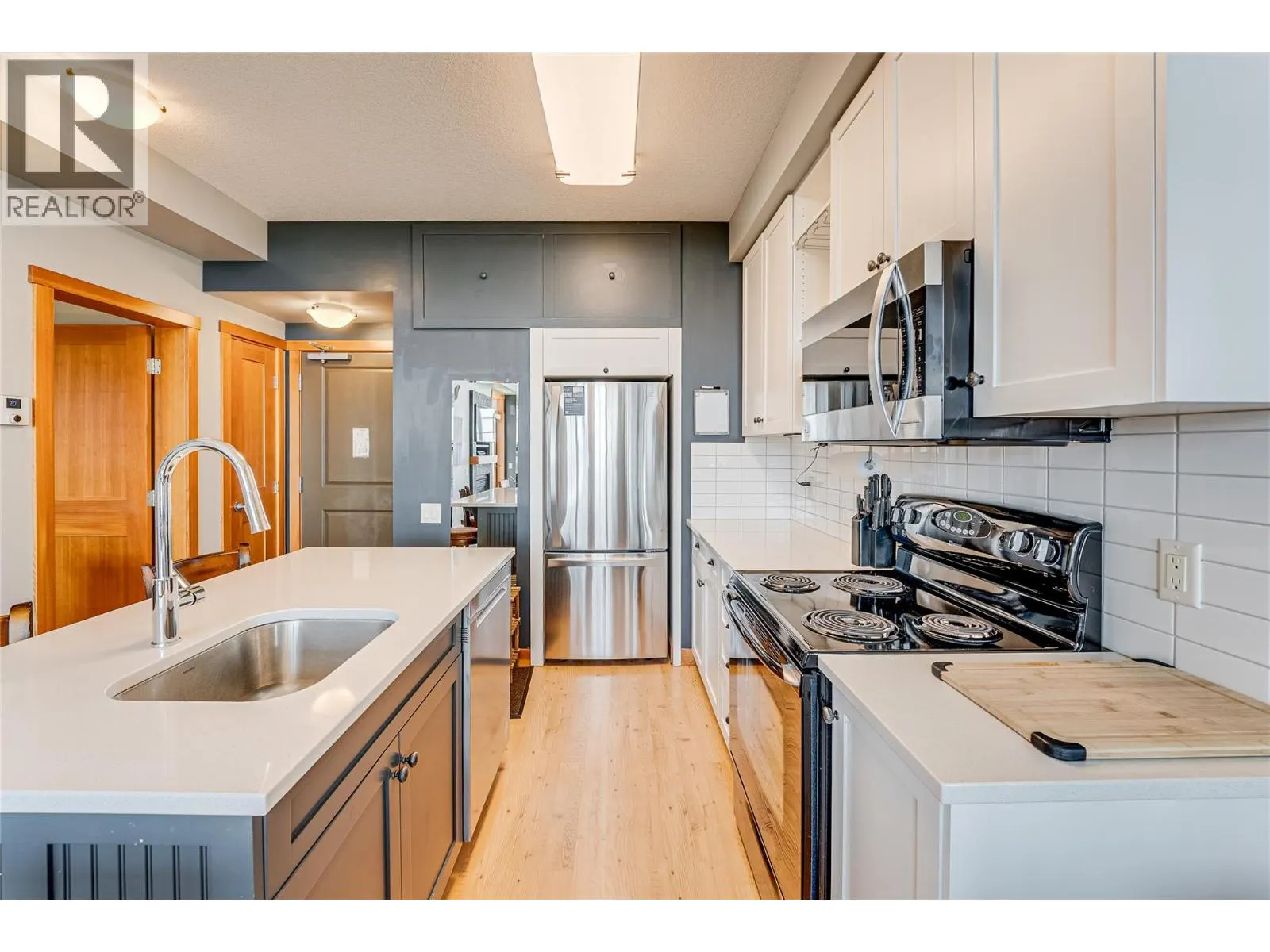 107 Village Centre Court Unit# 414