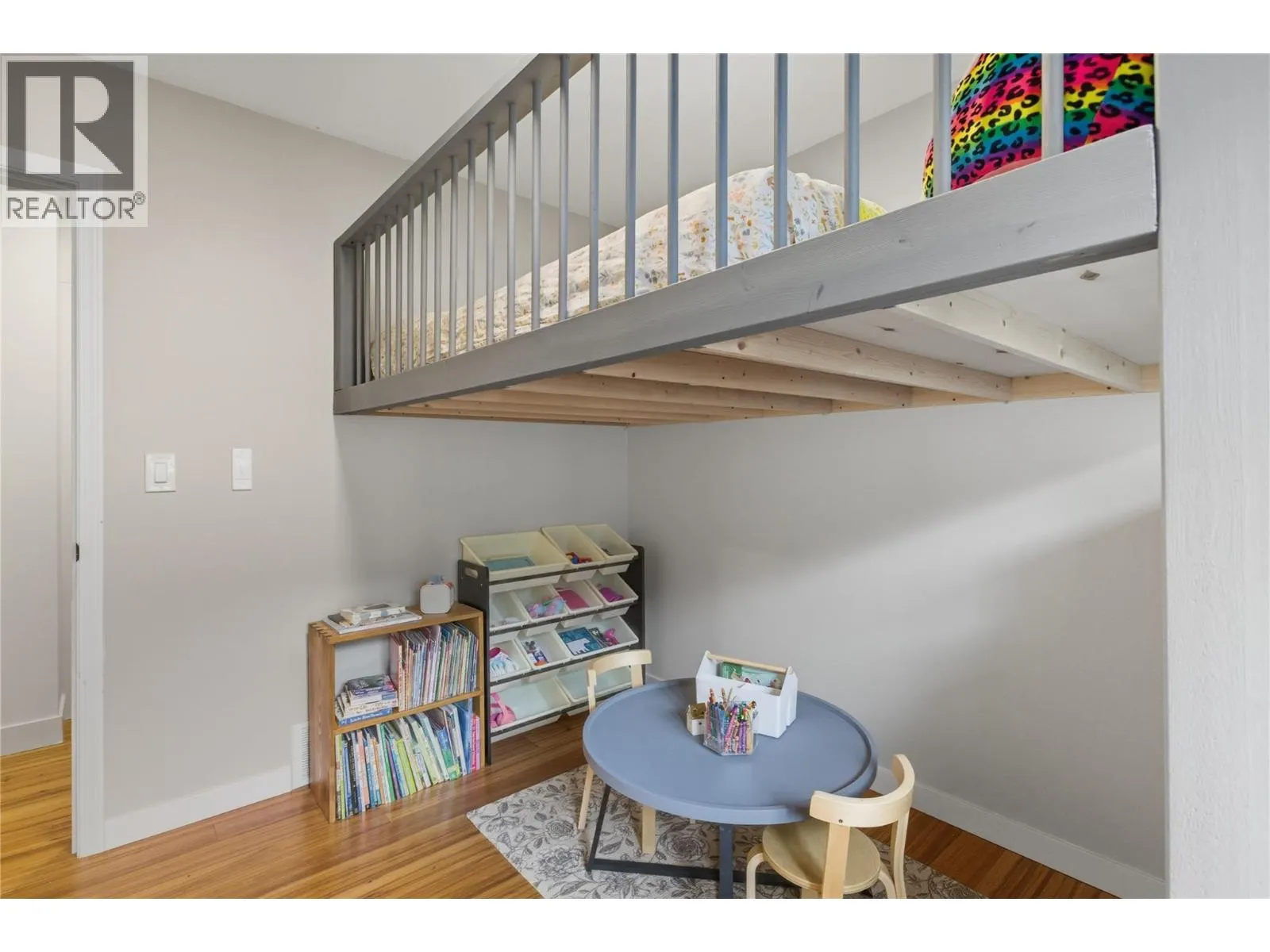 2439 DRUMMOND Court