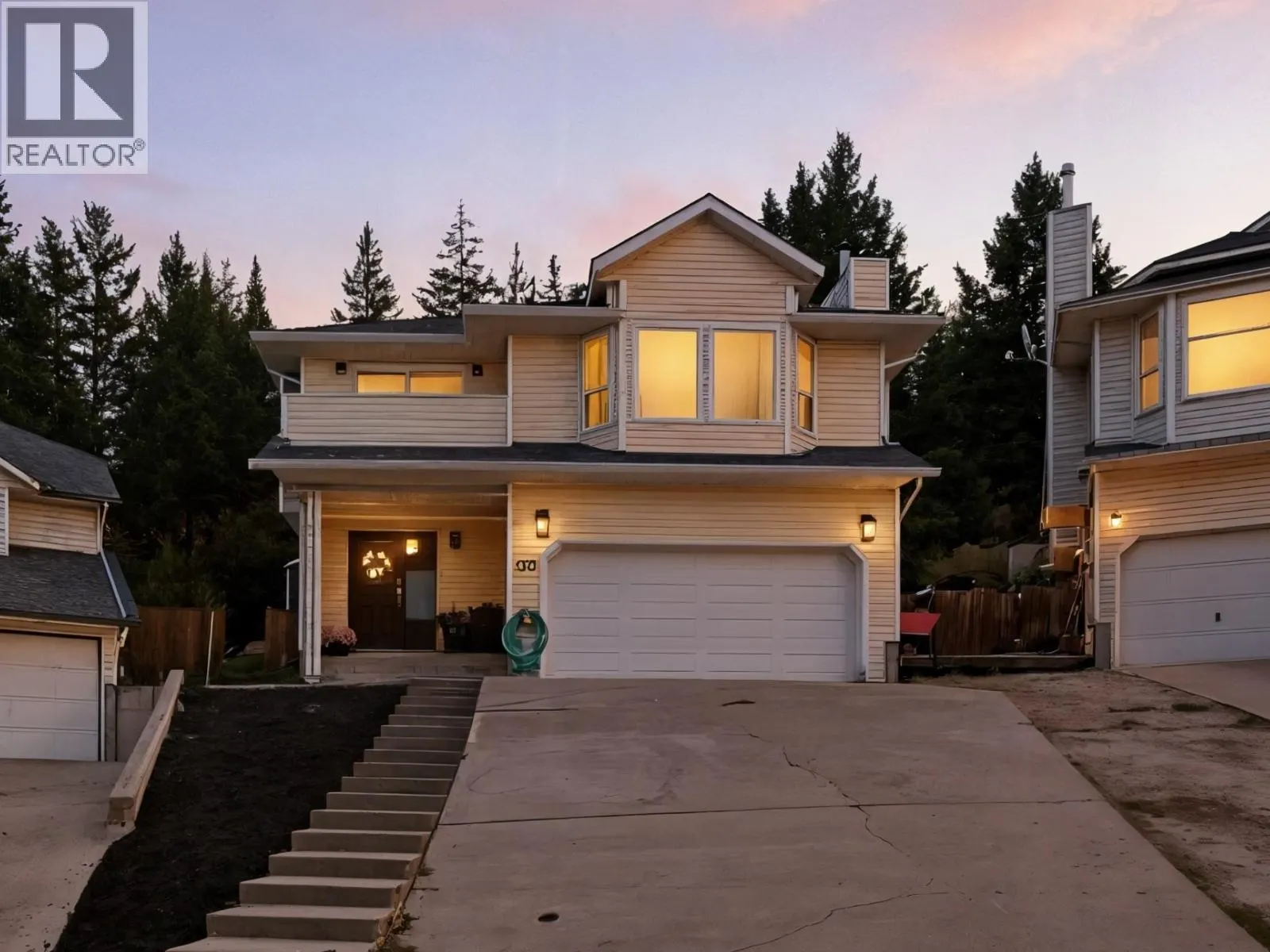 2439 DRUMMOND Court