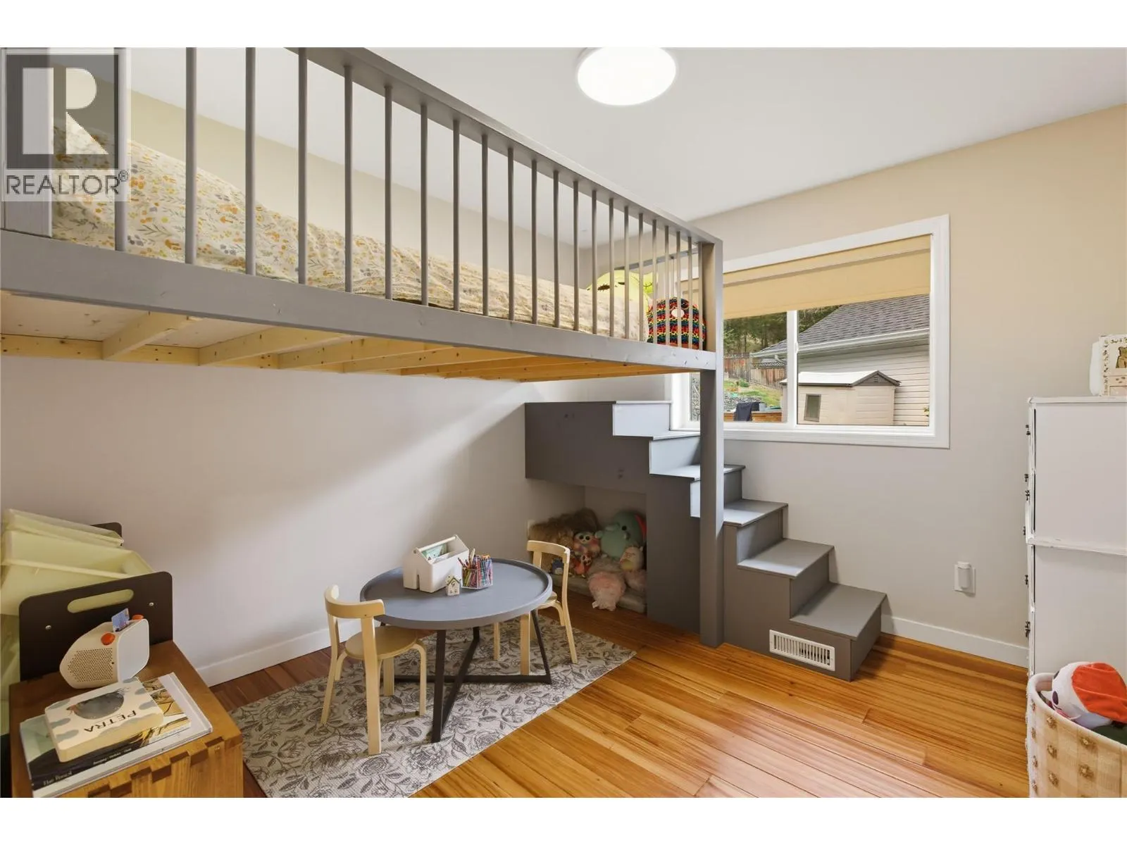 2439 DRUMMOND Court