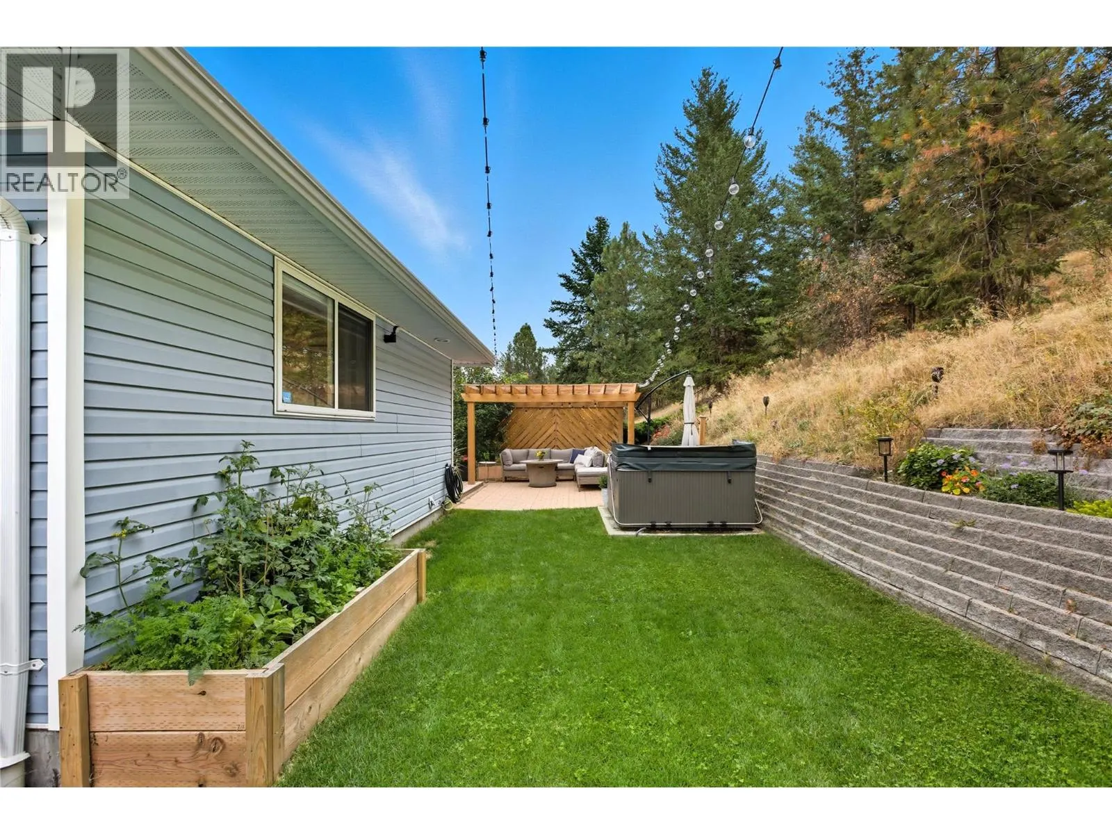 2439 DRUMMOND Court