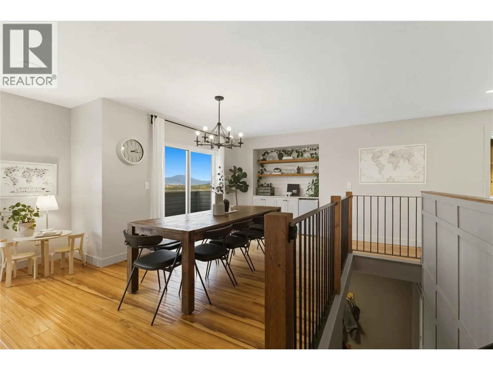 2439 DRUMMOND Court