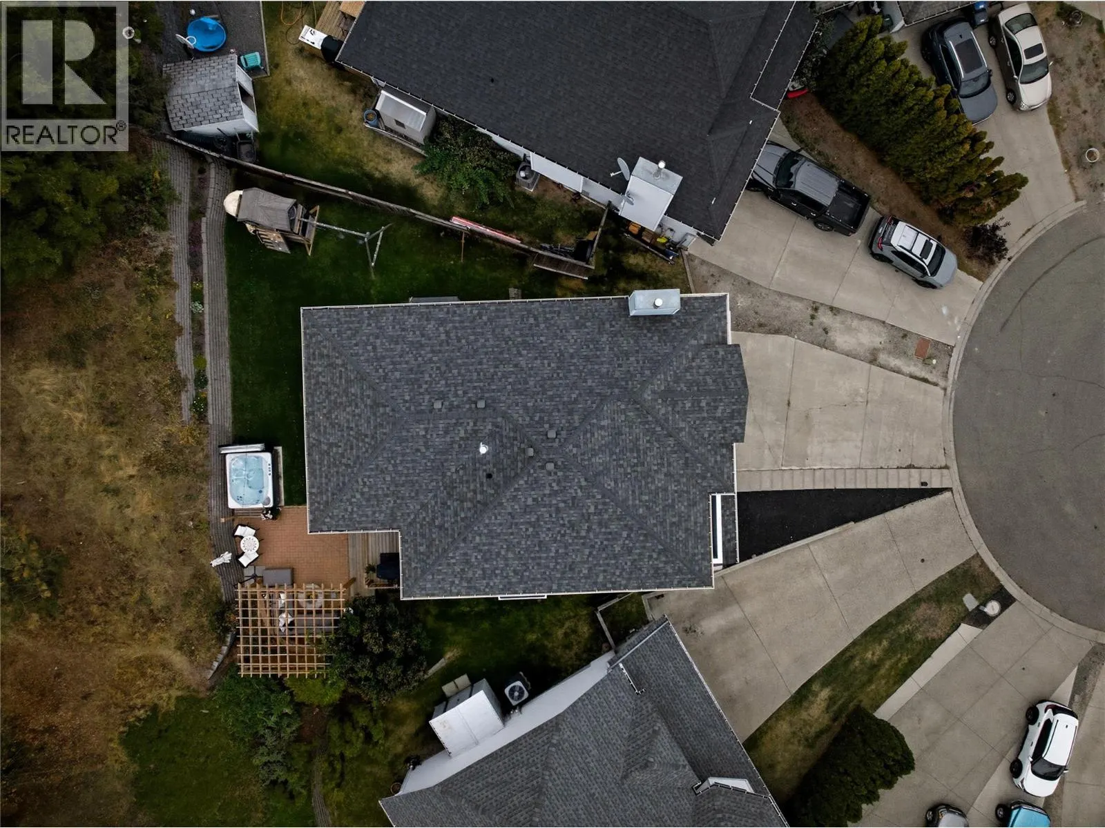 2439 DRUMMOND Court