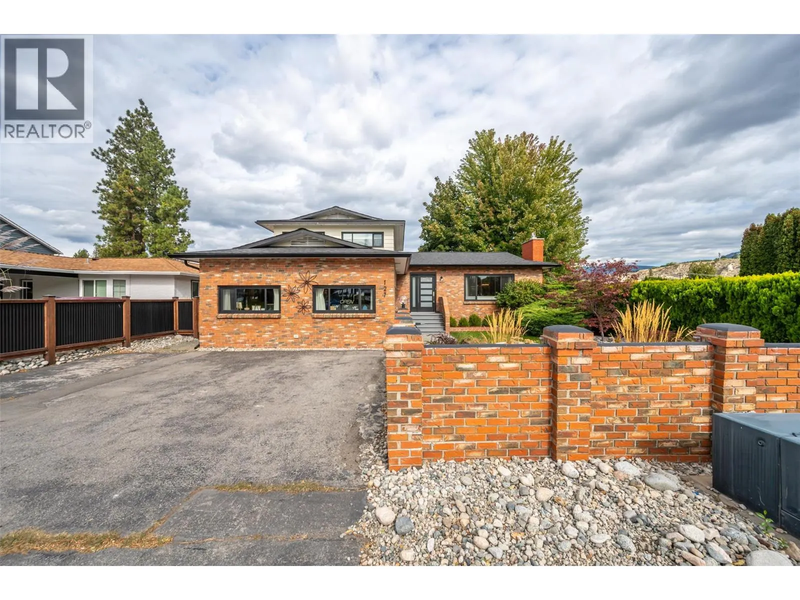 127 ELM Avenue