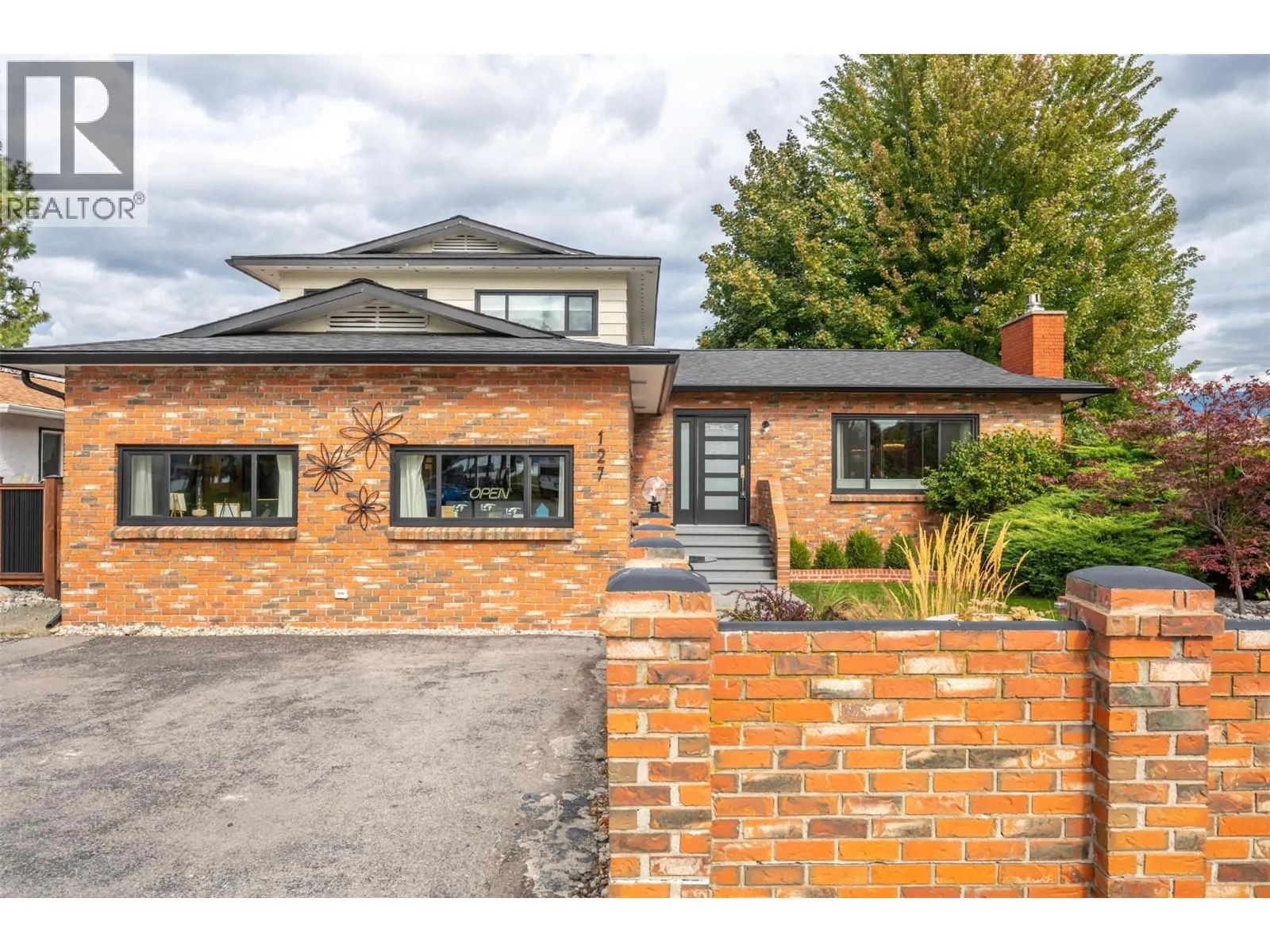 127 ELM Avenue