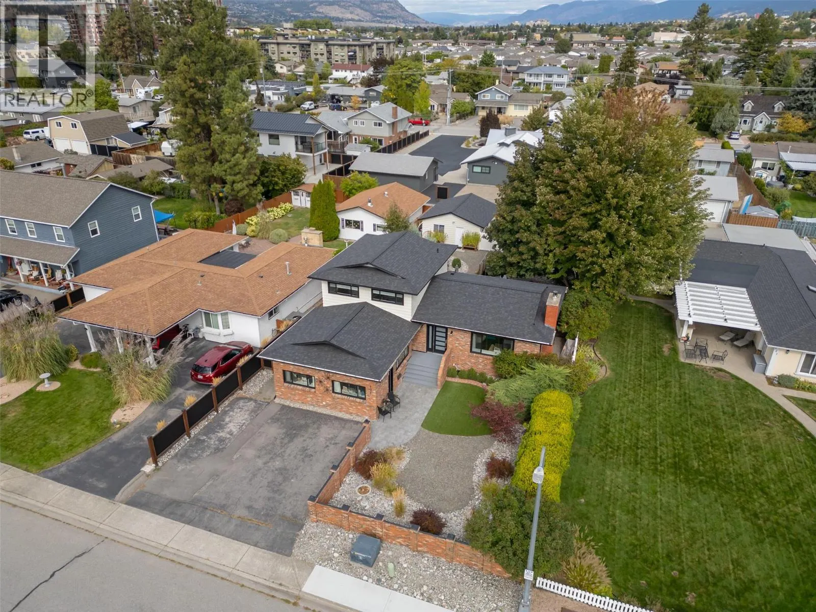 127 ELM Avenue