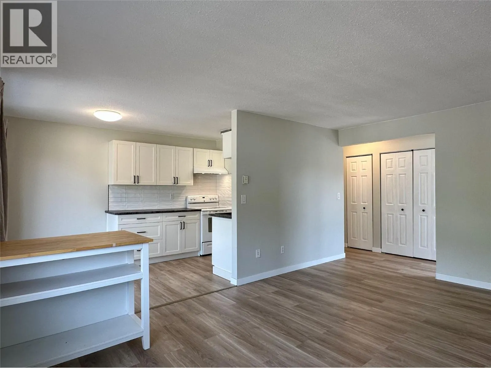 3505 38 Street Unit# 215