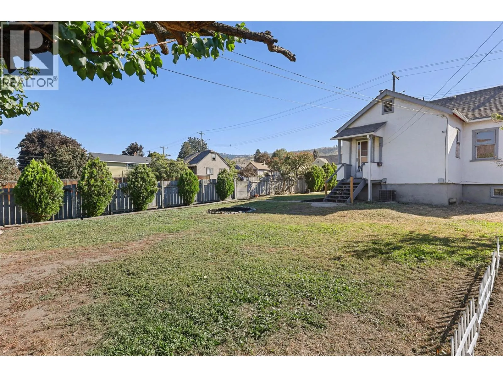 976 DOMINION Street