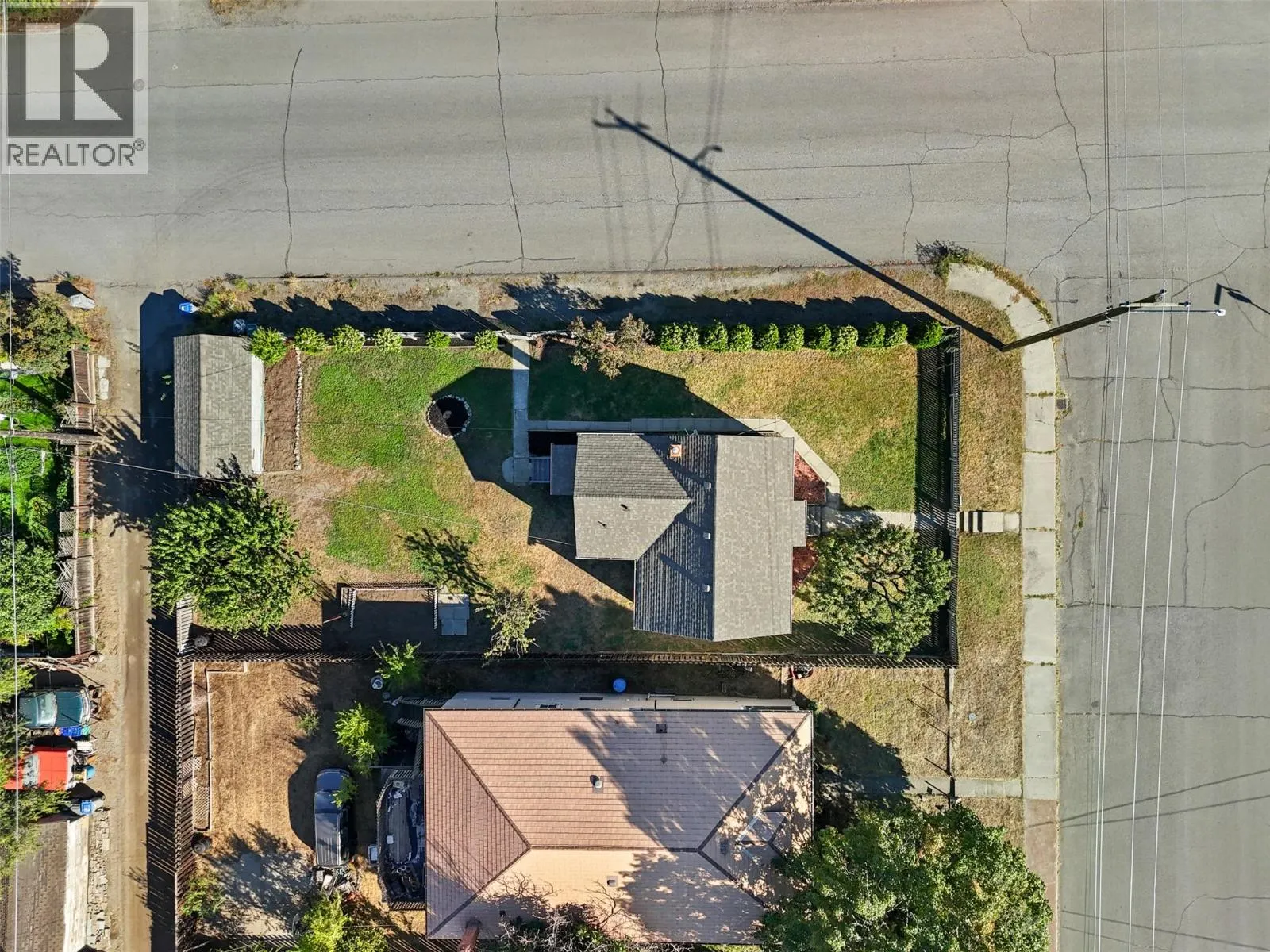 976 DOMINION Street