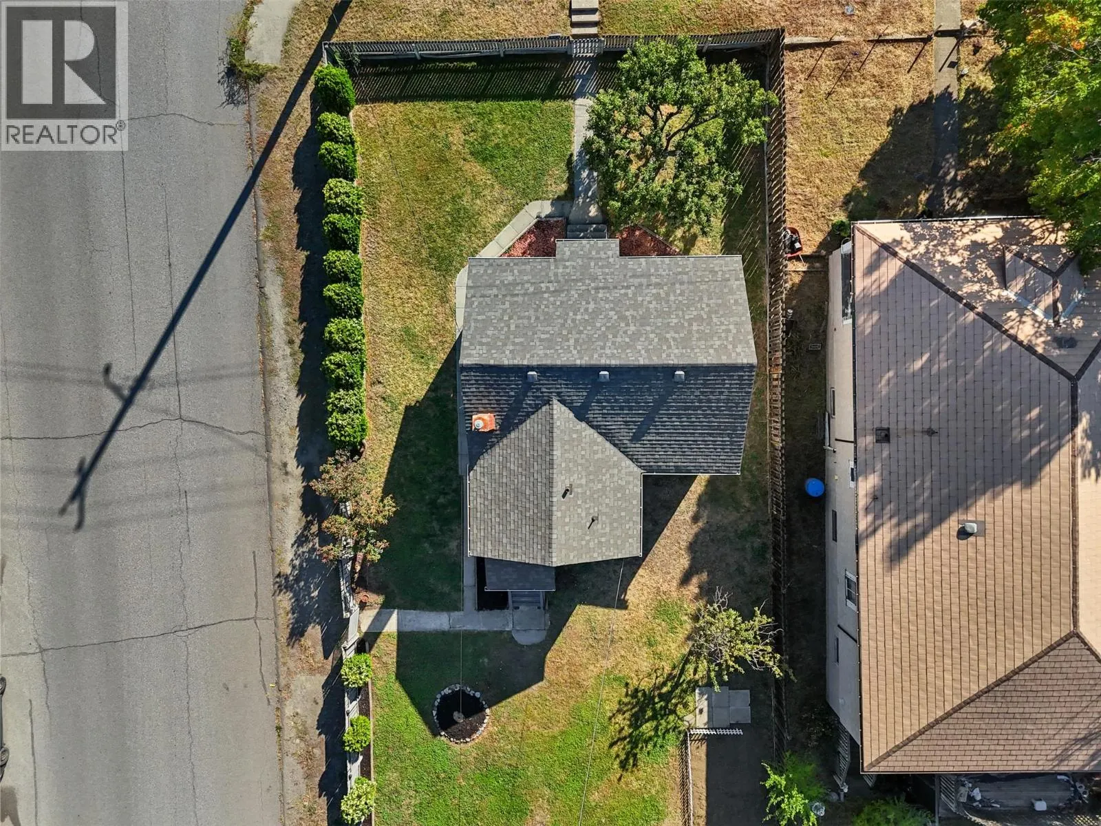 976 DOMINION Street