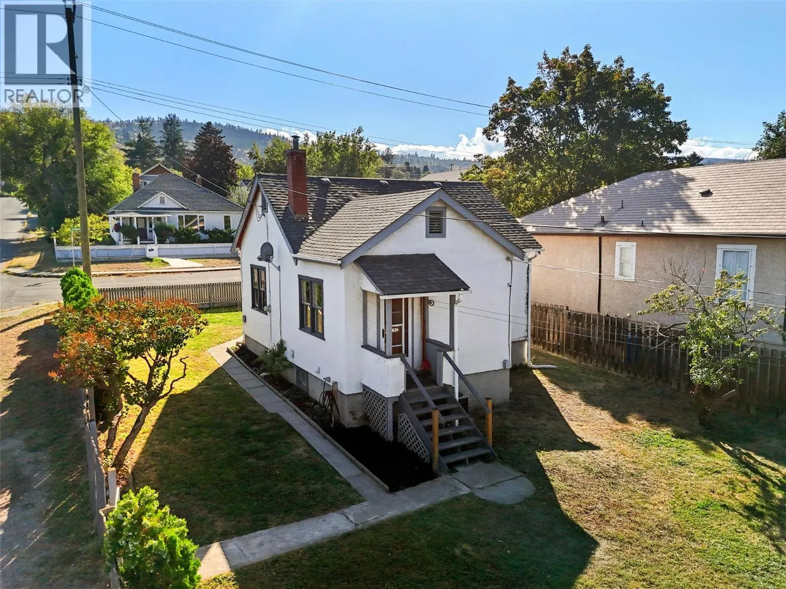 976 DOMINION Street