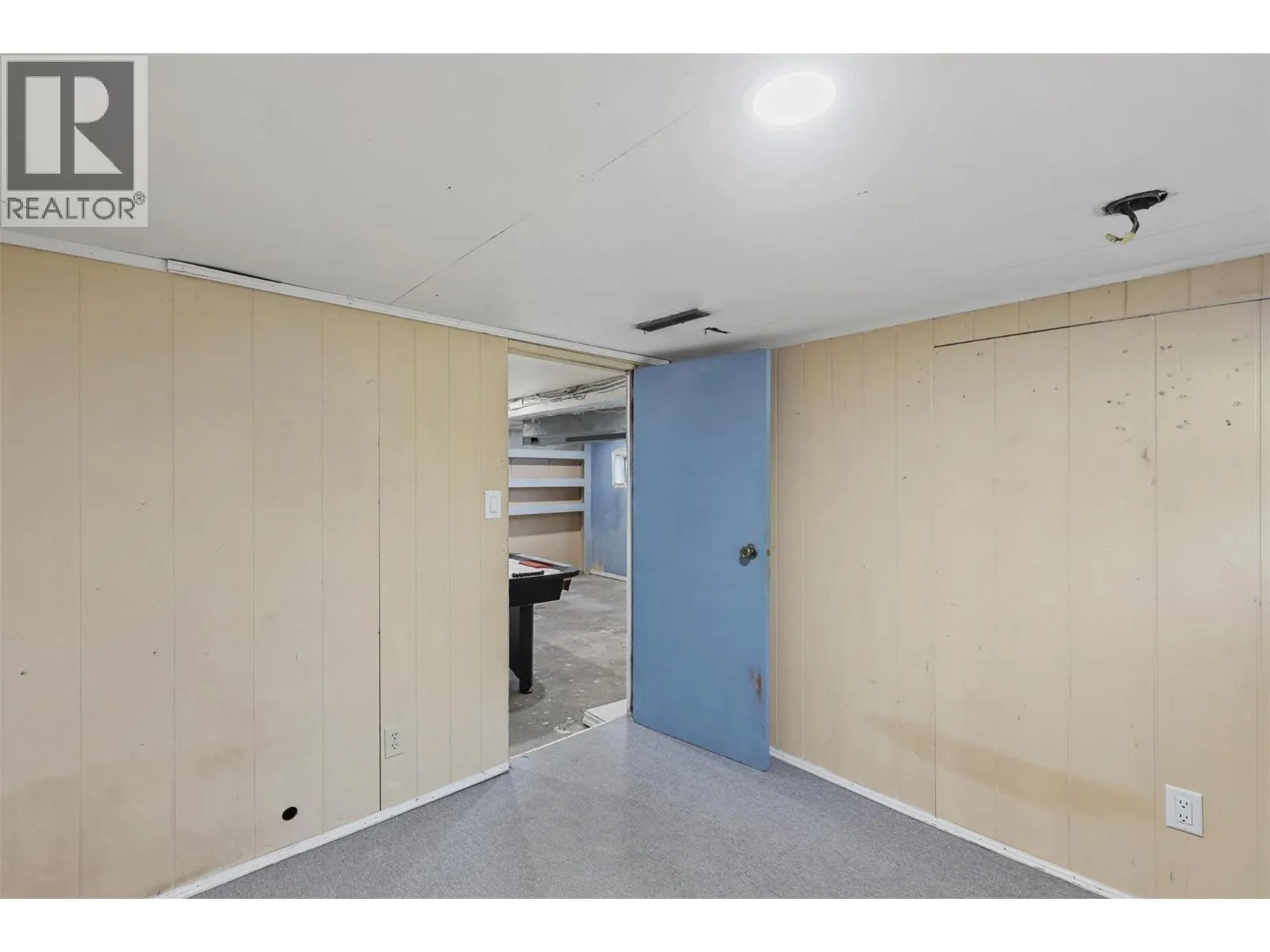 976 DOMINION Street