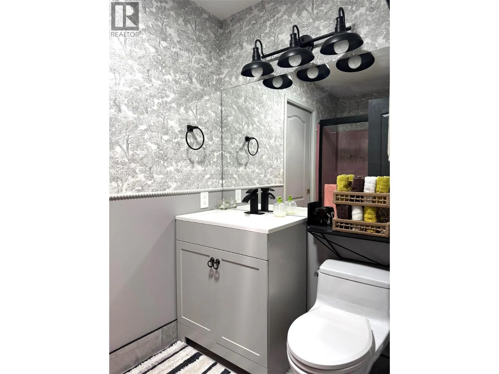 2250 Louie Drive Unit# 17