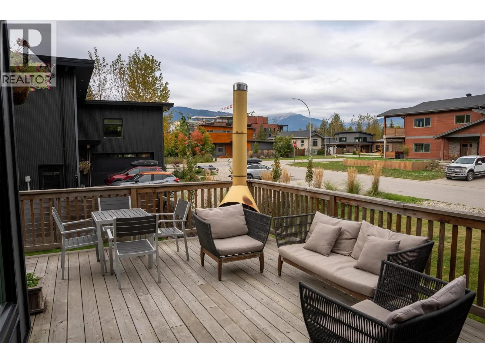 1960 Aspen Crescent