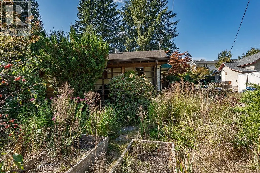 205 6th Avenue