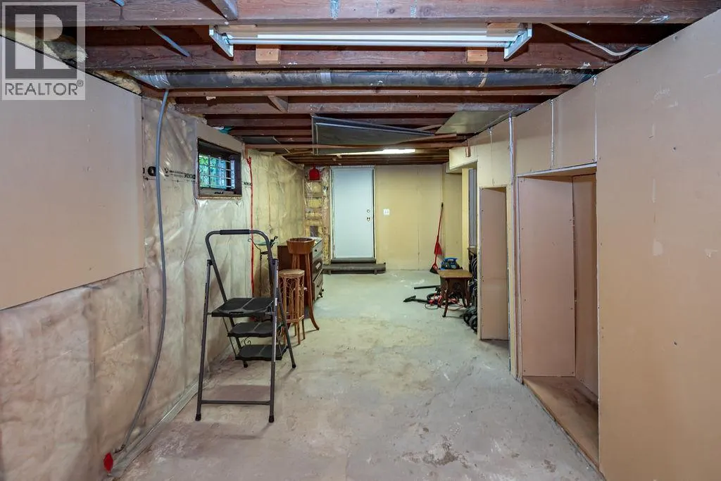 205 6th Avenue