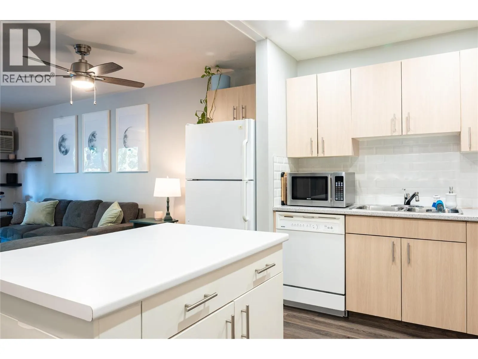 240 Hollywood Road N Unit# 304