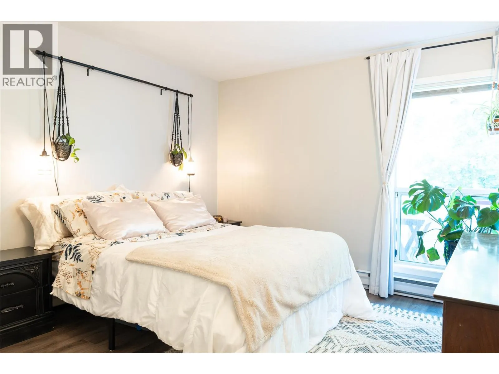 240 Hollywood Road N Unit# 304