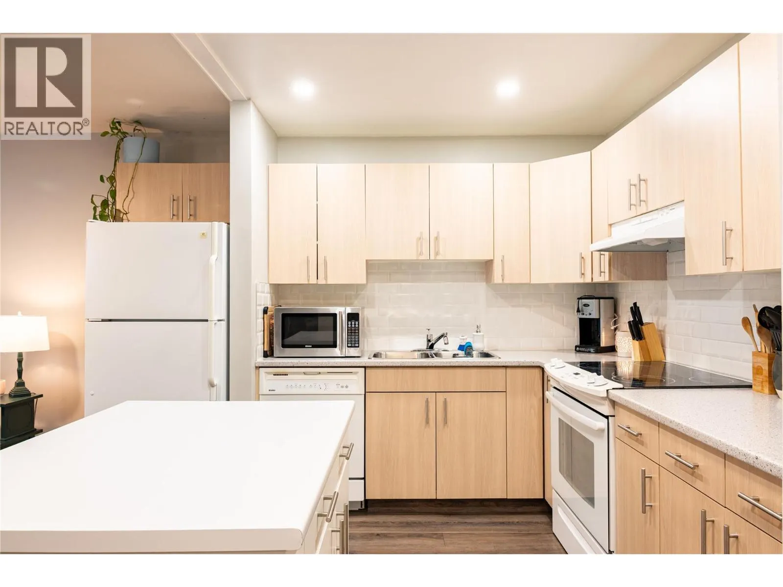 240 Hollywood Road N Unit# 304