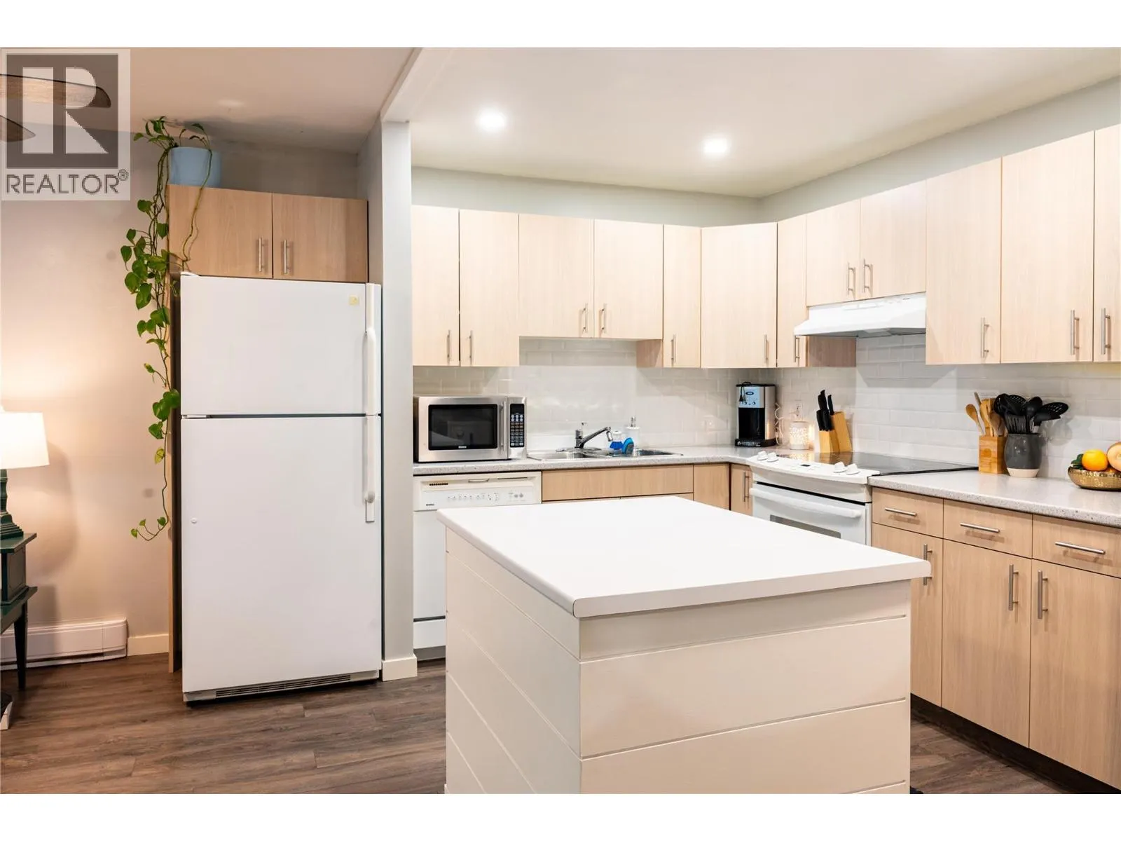 240 Hollywood Road N Unit# 304