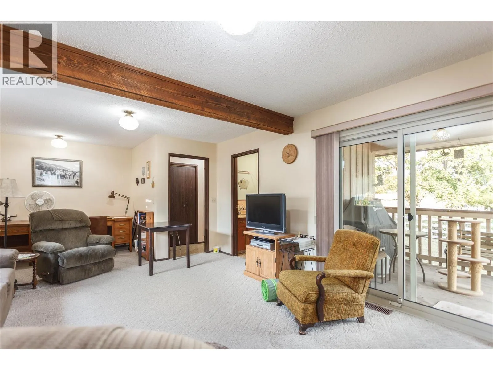 6958 Buchanan Road