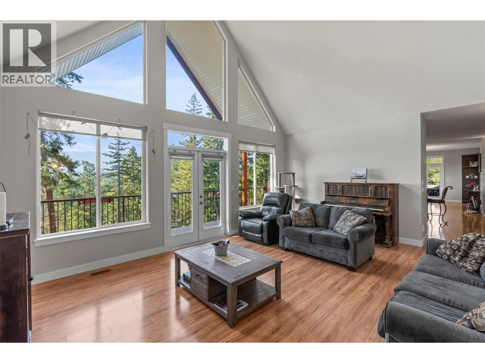 1951 Wolfgang Road