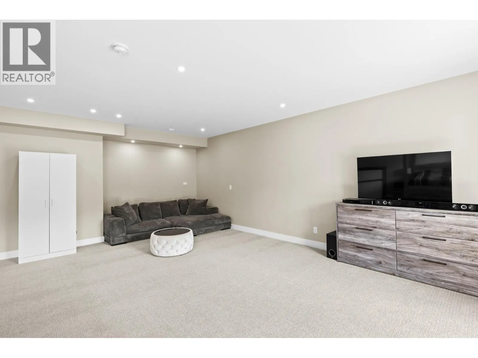 465 Swan Drive