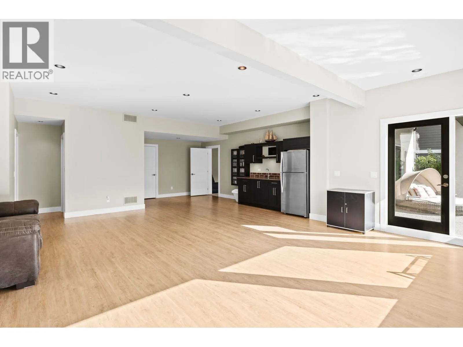 465 Swan Drive