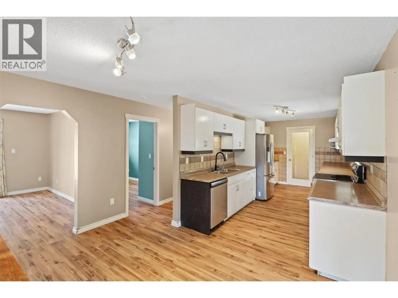 590 LISTER Road