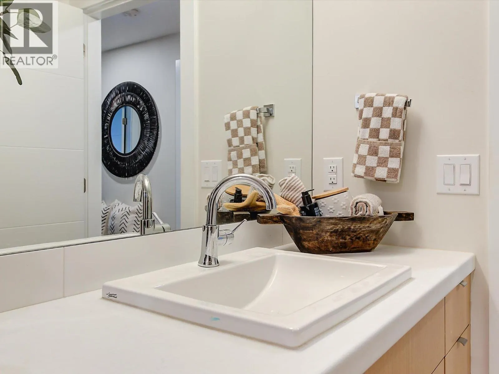 1349 Rocky Point Drive Unit# 5