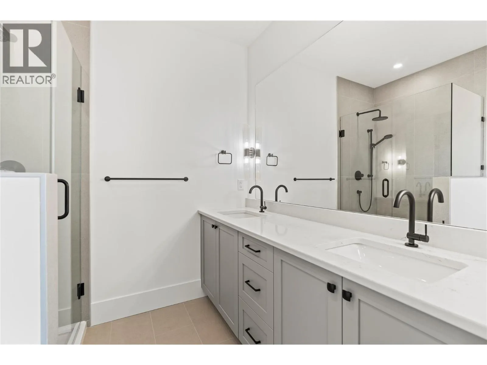 7005/7013 Manning Place