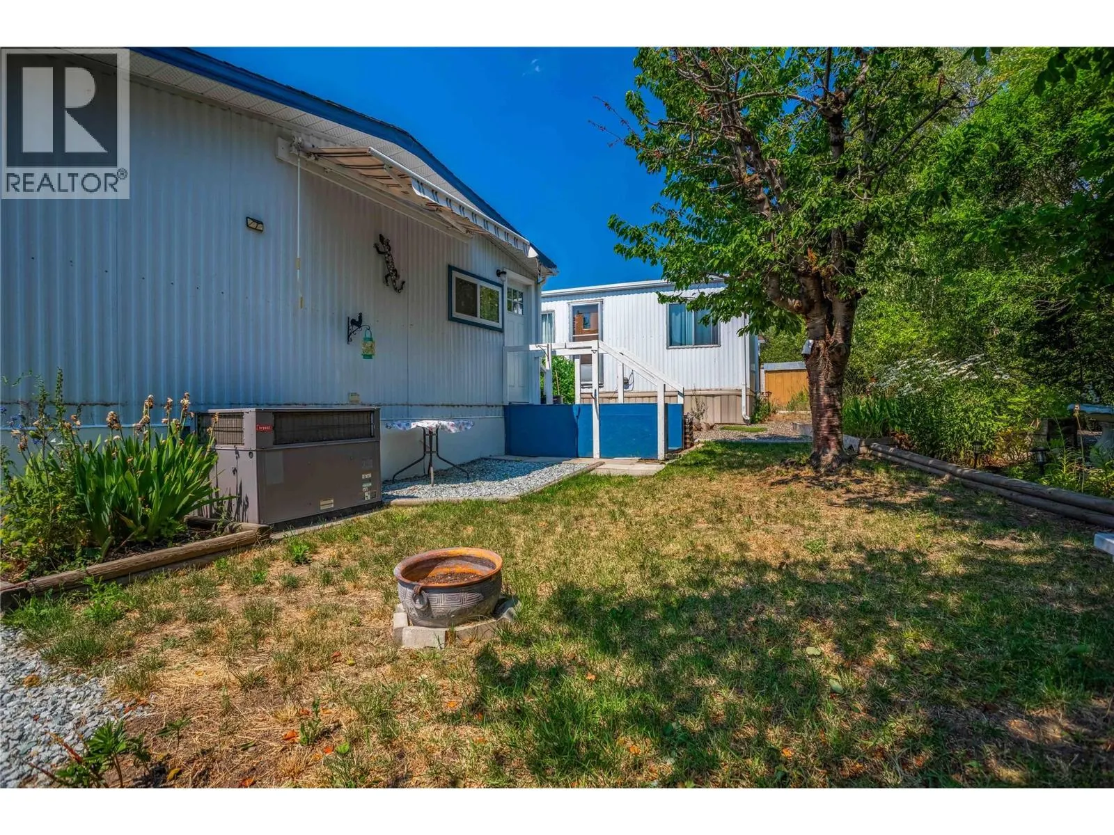 1881 Boucherie Road Unit# 28