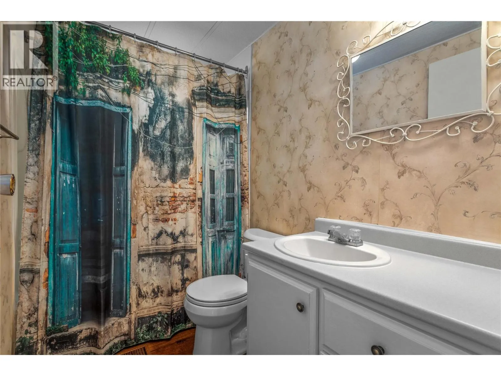 1881 Boucherie Road Unit# 28
