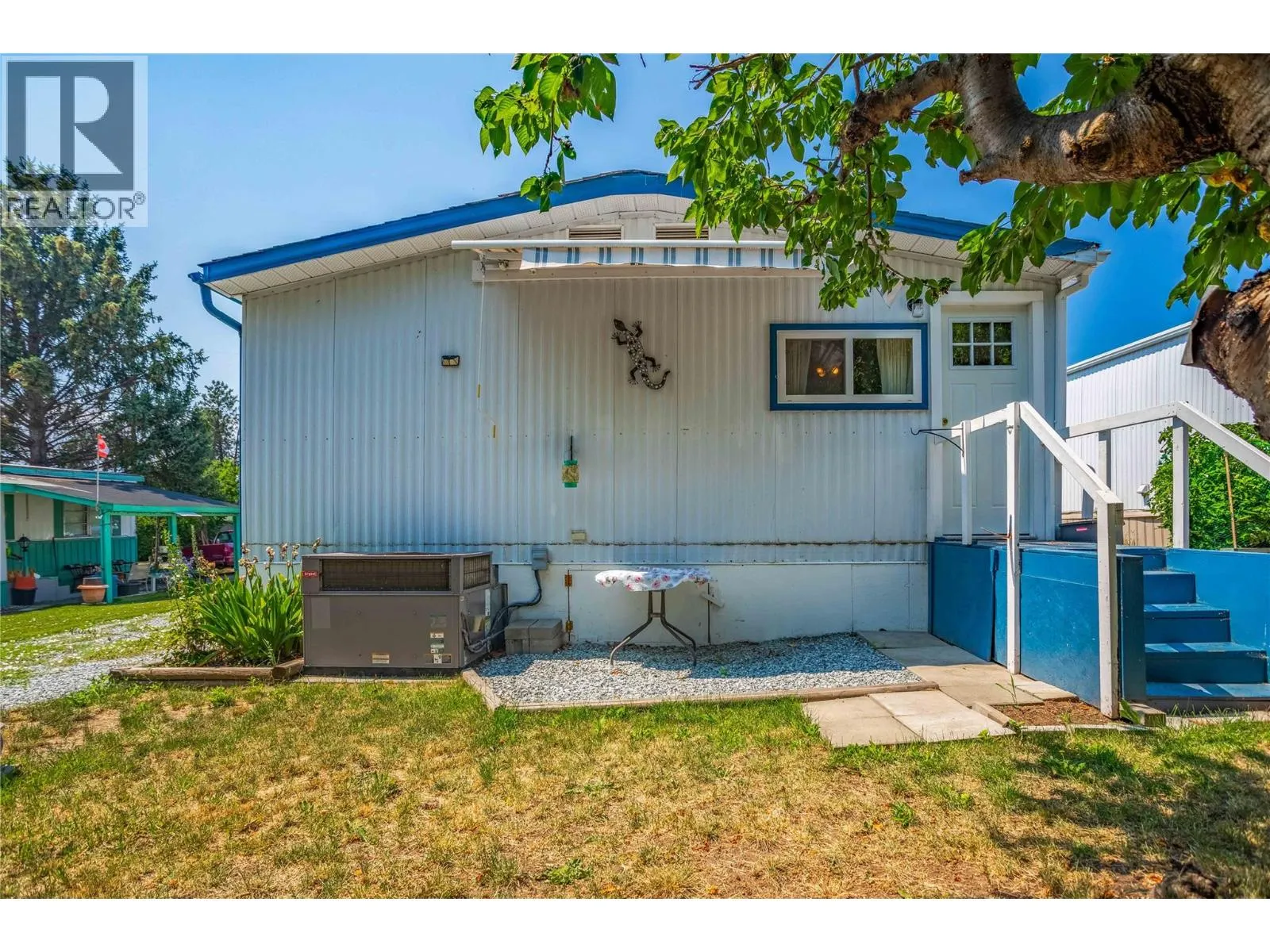 1881 Boucherie Road Unit# 28