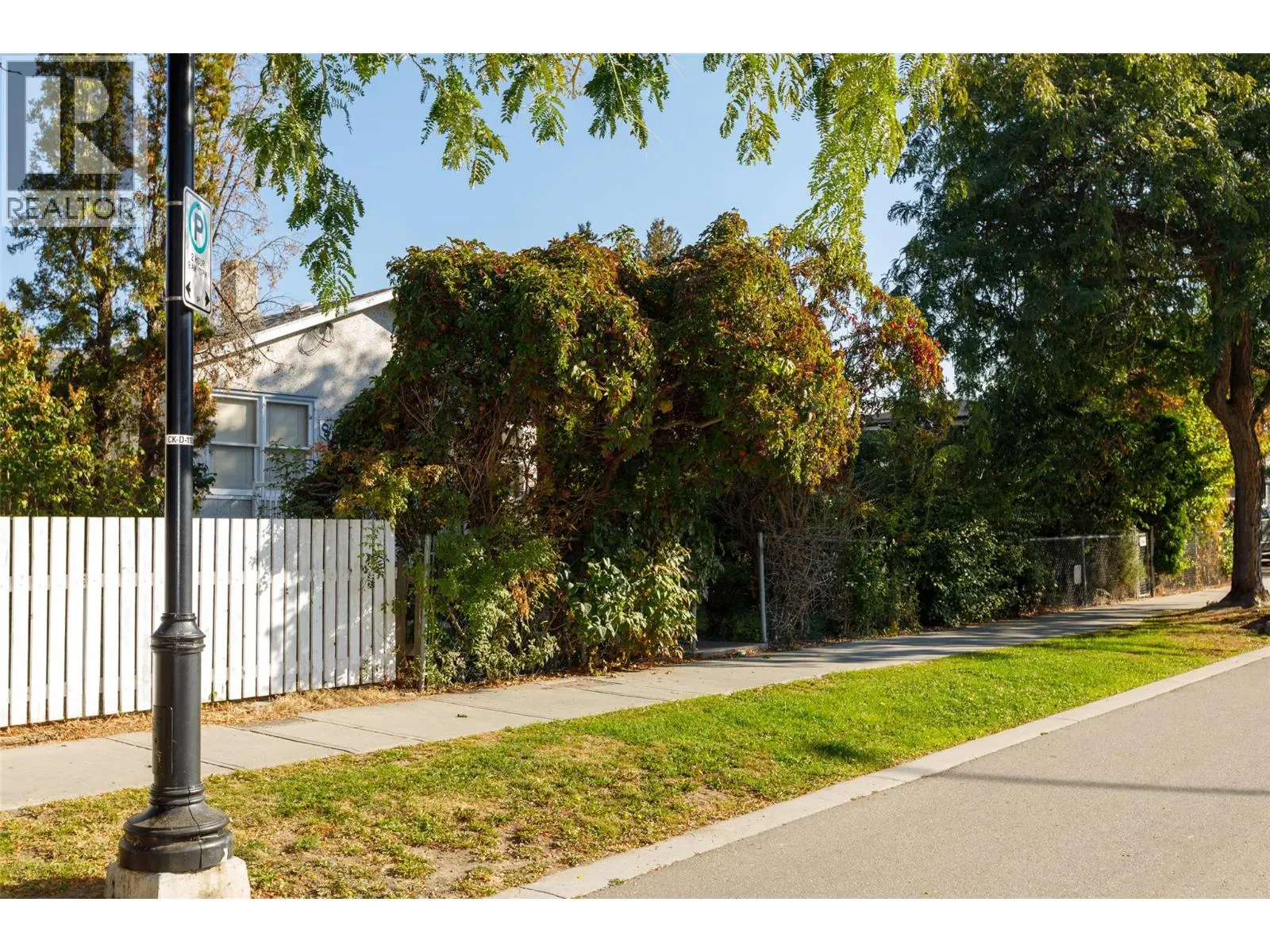 858 Cawston Avenue