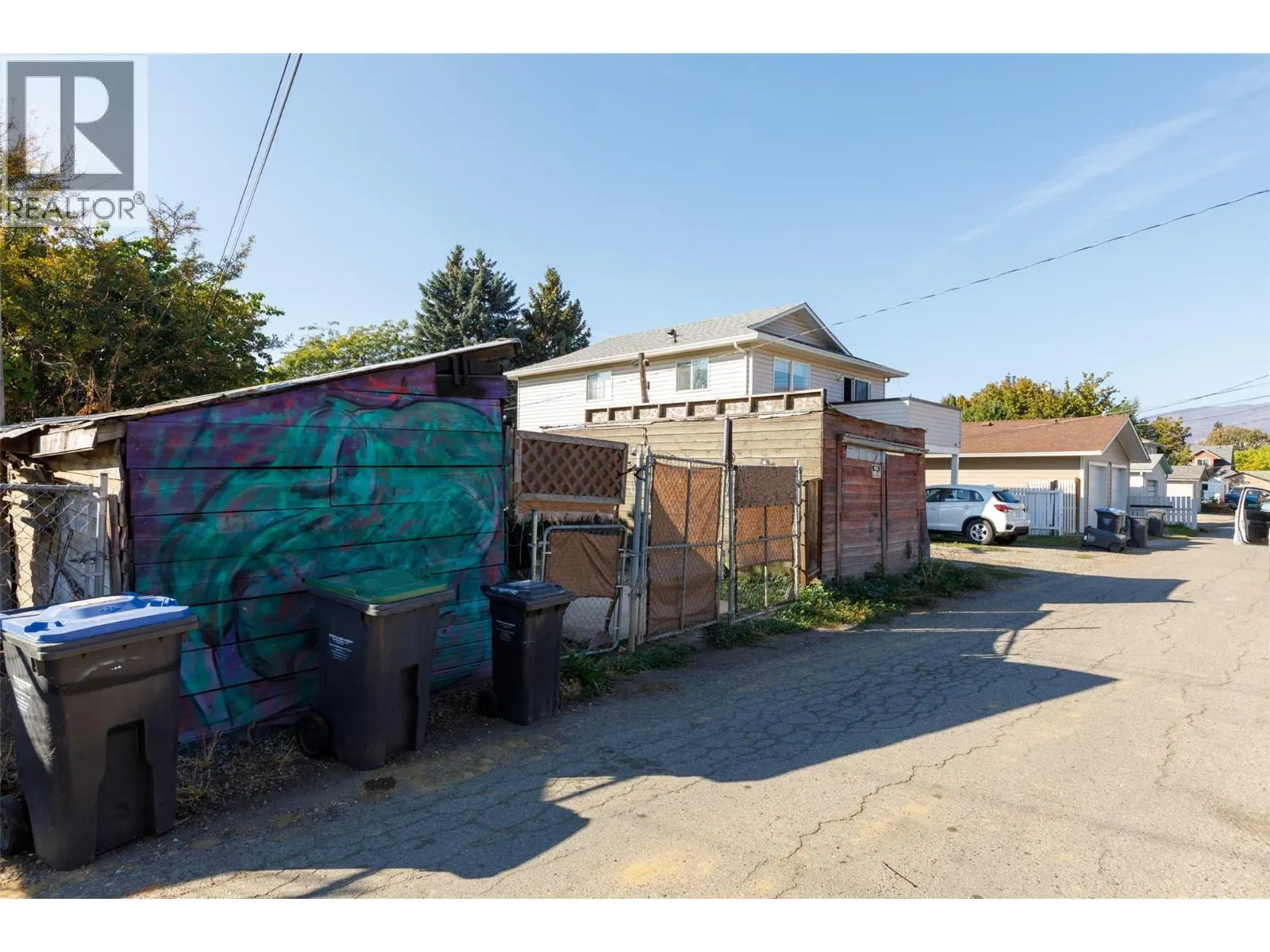 858 Cawston Avenue