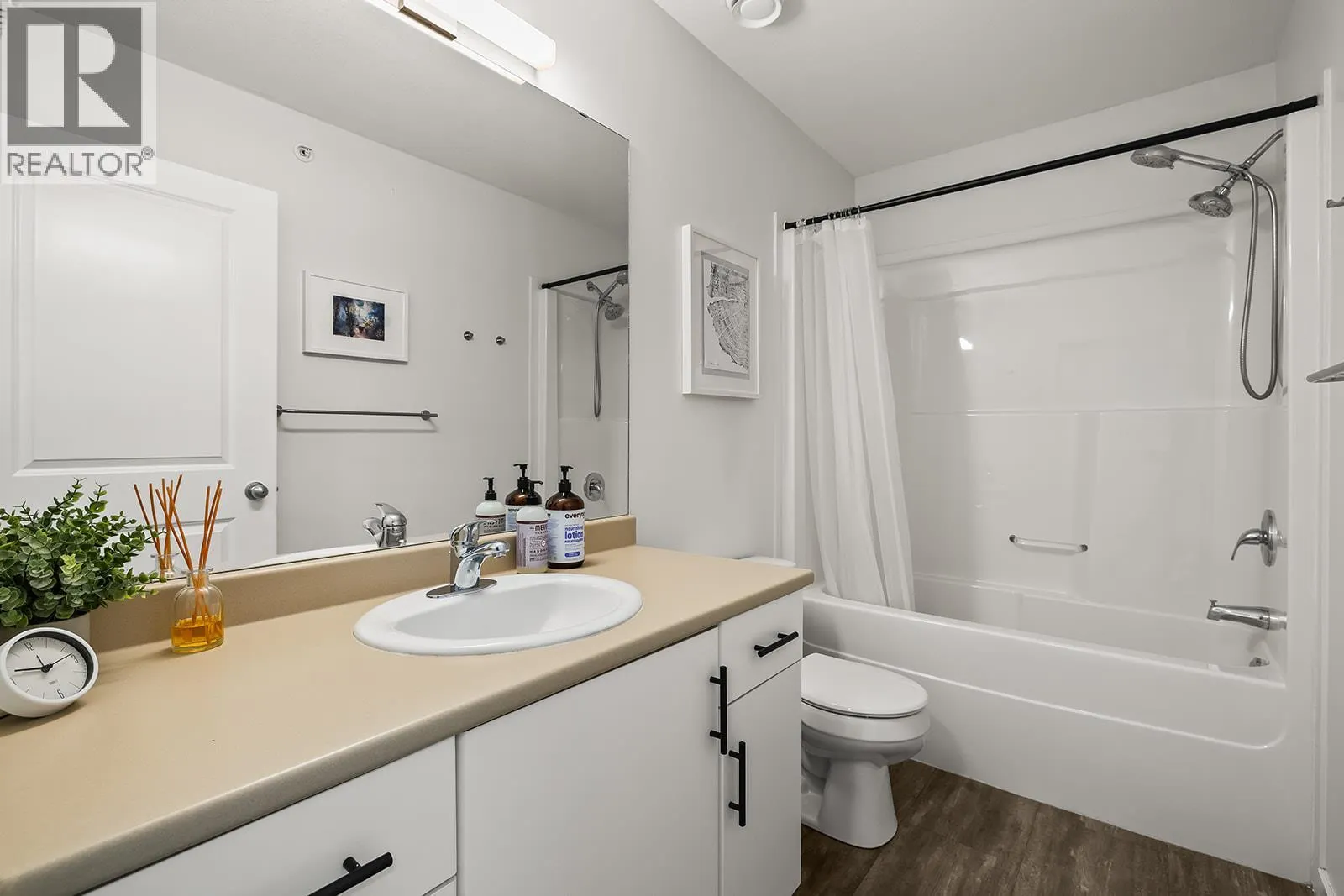 1481 Glenmore Road N Unit# 314