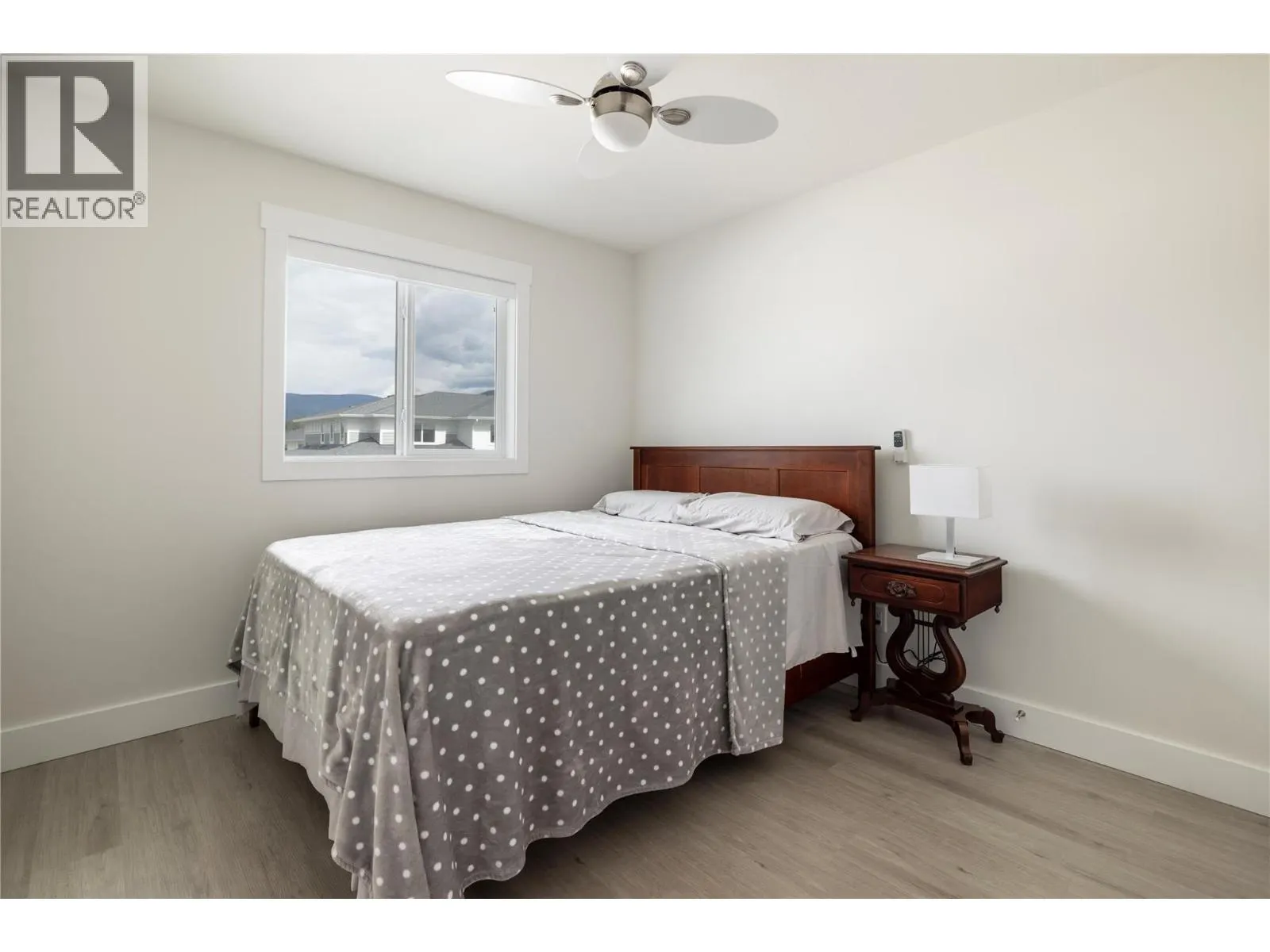 1999 15 Avenue Unit# 25