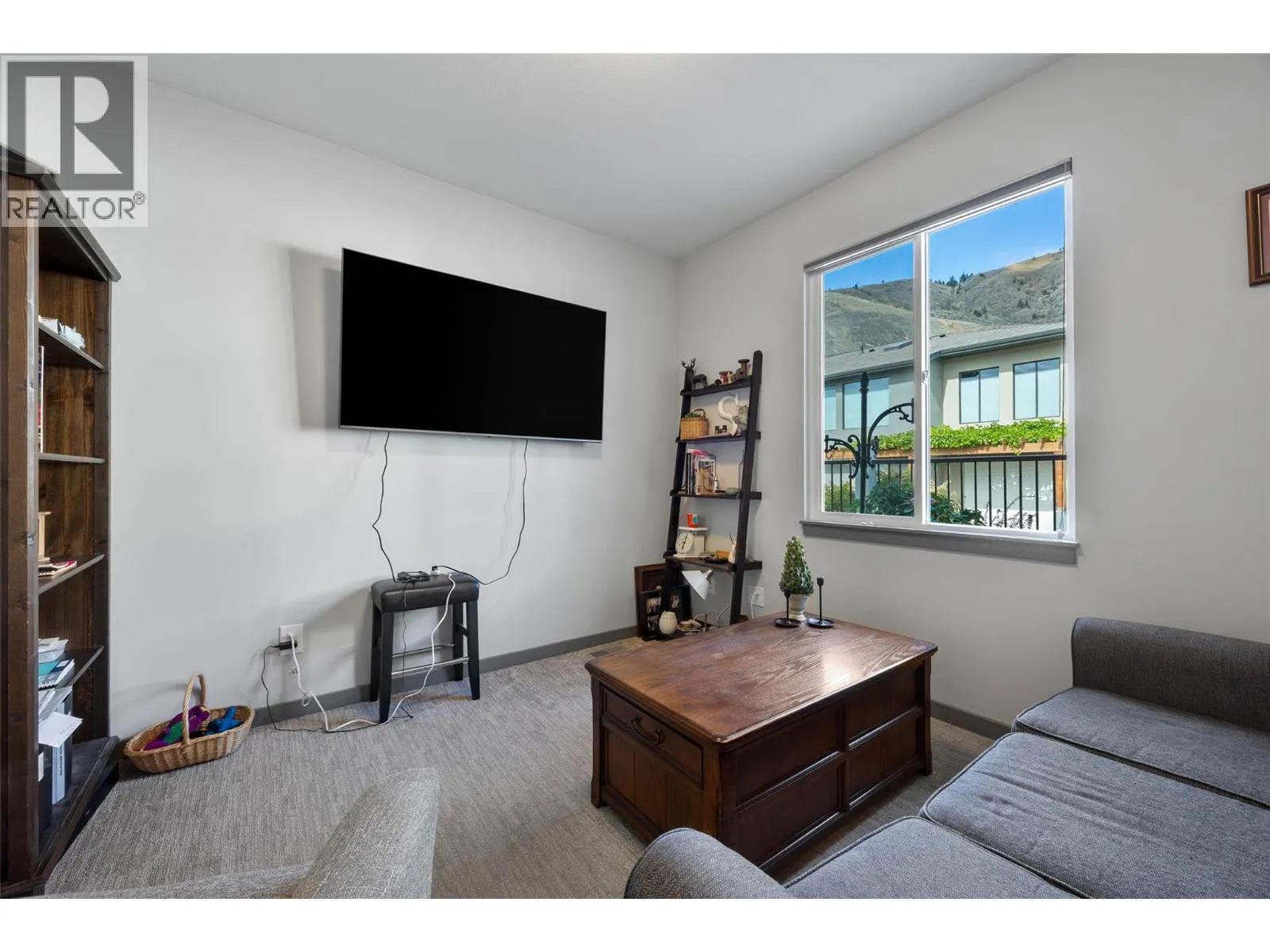 612 BELMONTE Court