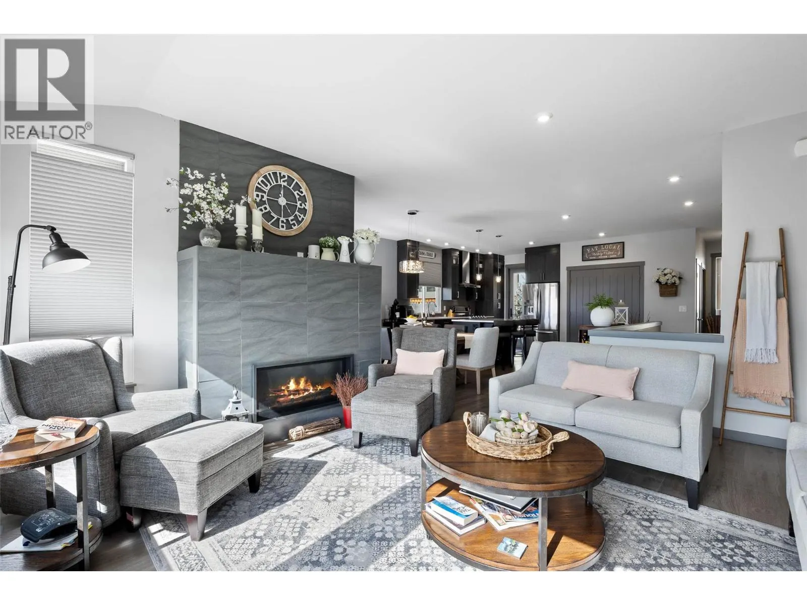 612 BELMONTE Court