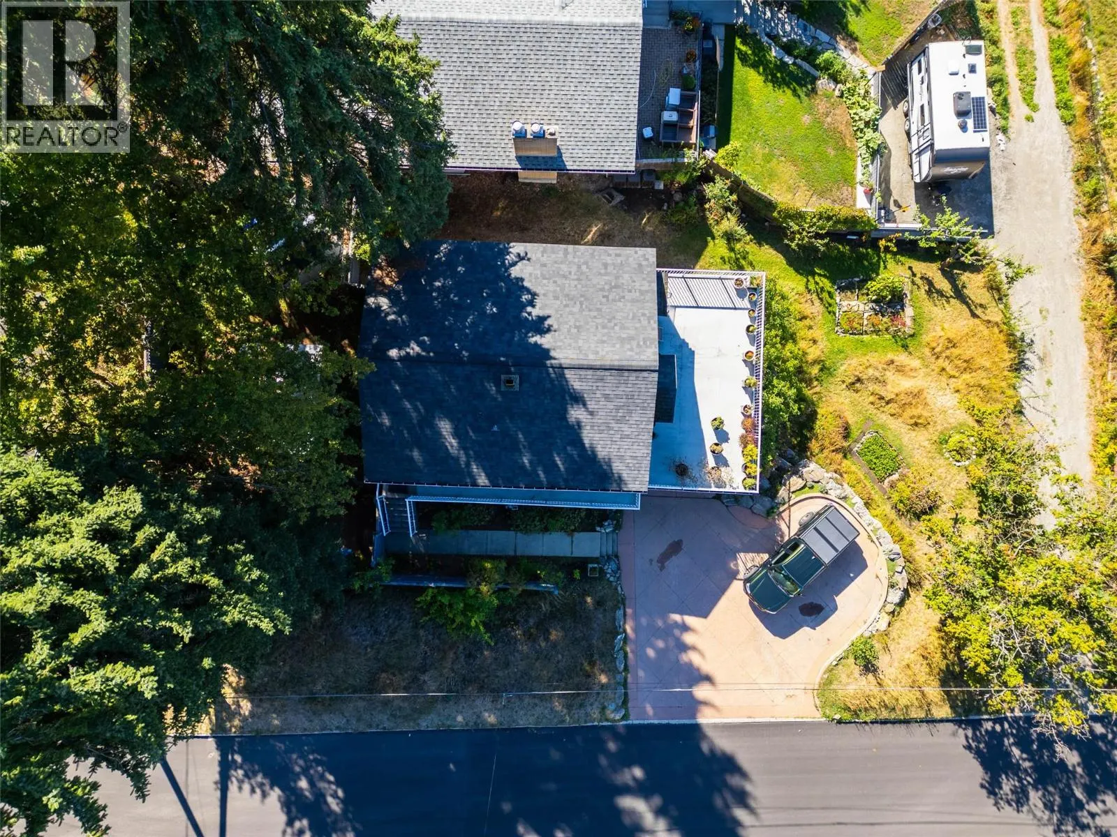 1524 Cedar Street